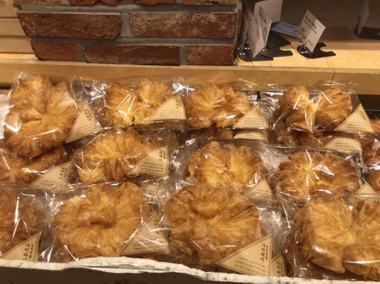 전국 5대빵집의 한곳인 광주 궁전제과 다녀왔어요.