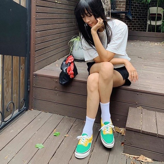  남보라 - 프로듀서 프라이머리  모델 남보라와 결혼 그는 누구?..나이 키 7년 열애 / 프라이머리 박스가면 쓰고 활동하는 까닭은? / 프라이머리 - 오혁 _ Bawling MV
