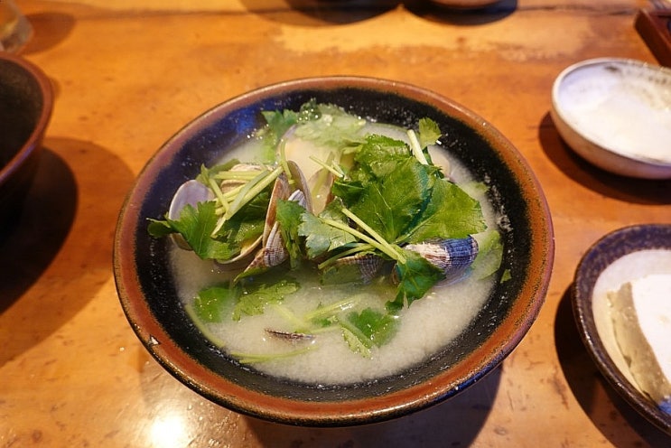  가고시마 산쇼우 - 술마시러 왔다가 식사하고 나가는 조개 된장국집