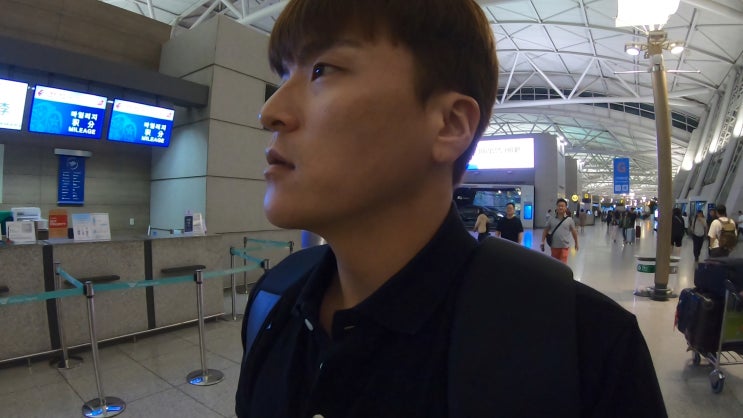 남자 여행유튜버&블로거 남자여행 김희준의 새벽 5시 공항에서 생긴 일