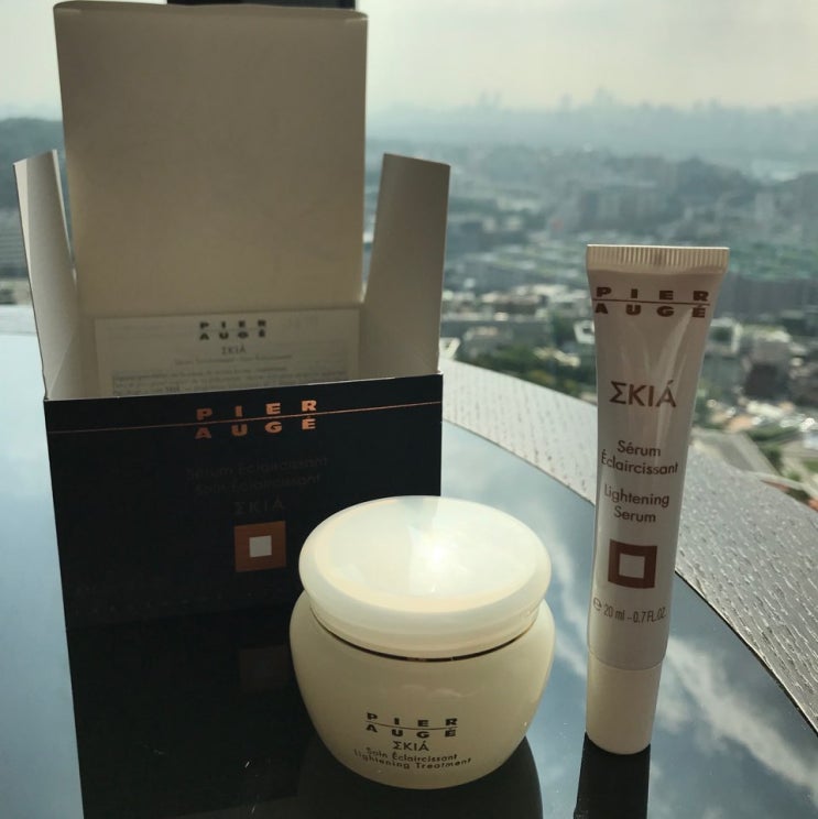  피에르오제 바르는 미백 레이저 에키아 라이트닝 키트