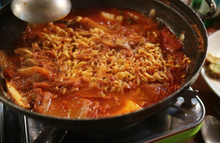 [둔촌동역] 둔촌시장 IMF포차. 그리웠던 김치찌개 (둔촌시장맛집)