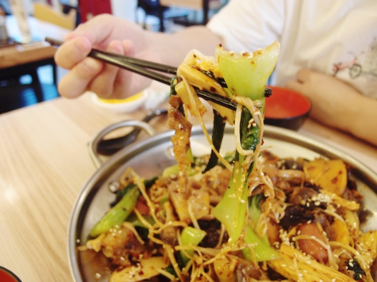  이대역맛집 마라탕 연애의맛2 데이트장소 [라화쿵부 이대1호점]에서 마라샹궈를 맛보다