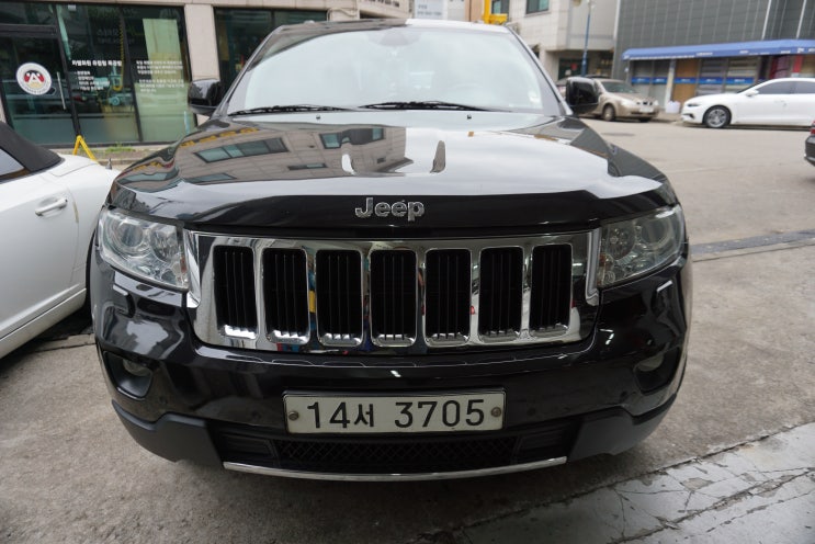  부천수입차정비  JH모터스  JEEP 그랜드체로키 발전기교환작업.