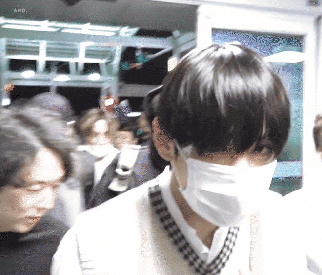  [방탄소년단] 사우디 공연차 출국!! 잘 다녀와용:) / 리야드 스타디움 스픽콘