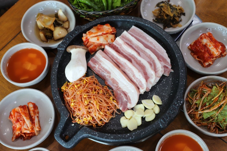  제주 시청 고깃집으로 오겹살 맛보러 가요~