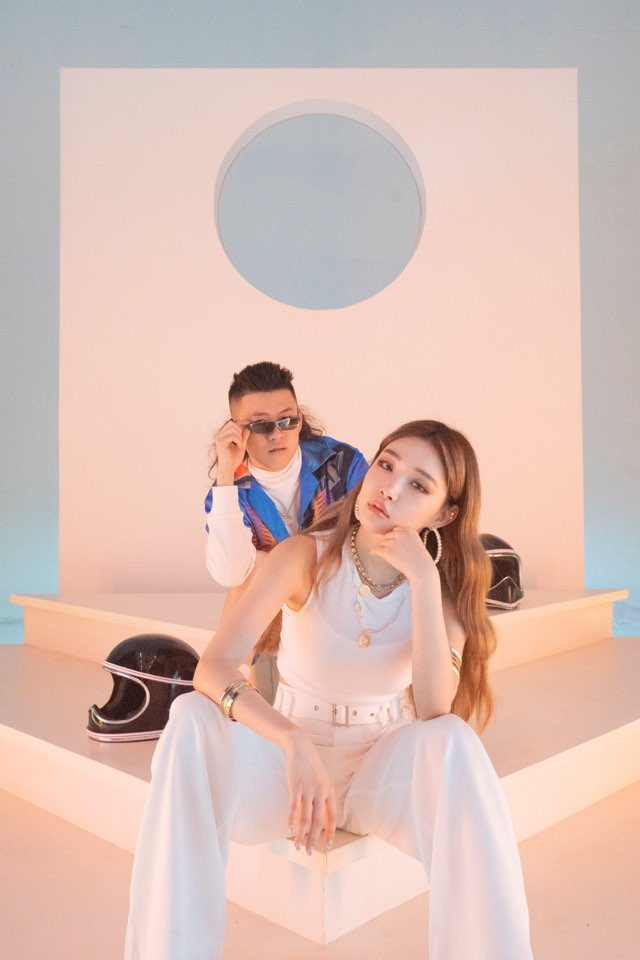  리치 브라이언 (Rich Brian), 청하 - THESE NIGHTS 가사/해석/번역