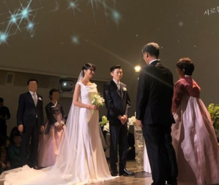  남보라씨가 한글날 깜짝 결혼식했다고 하네요~