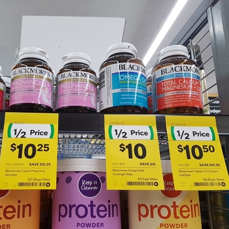  woolworths에서 블랙모어스 반가격 세일해요