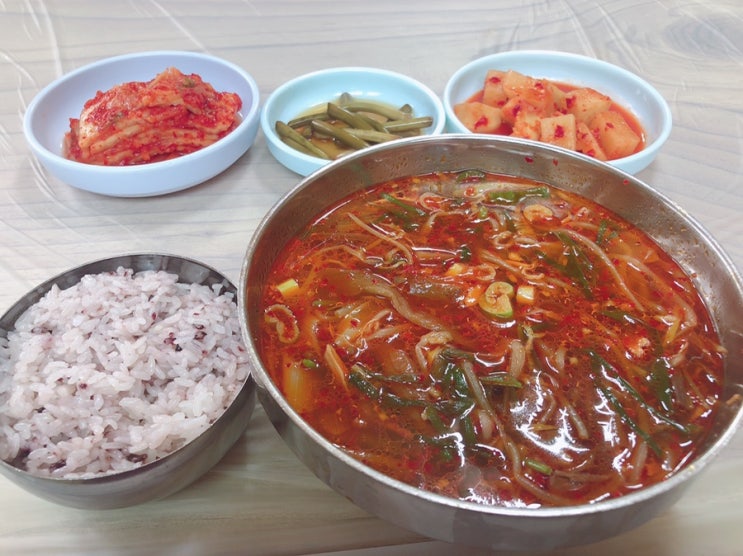 서산닭개장맛집 :: 얼~큰하고 진한 국물맛이 남다른 "단풍나무집"에서 점심한끼 제대로 해결!!