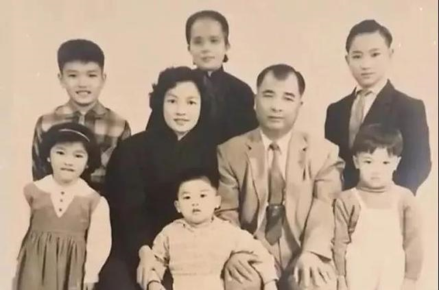  성룡이 예전에 8년간 쫓아다녔었다는 미녀 여배우 미설(米雪), 그녀의 삶