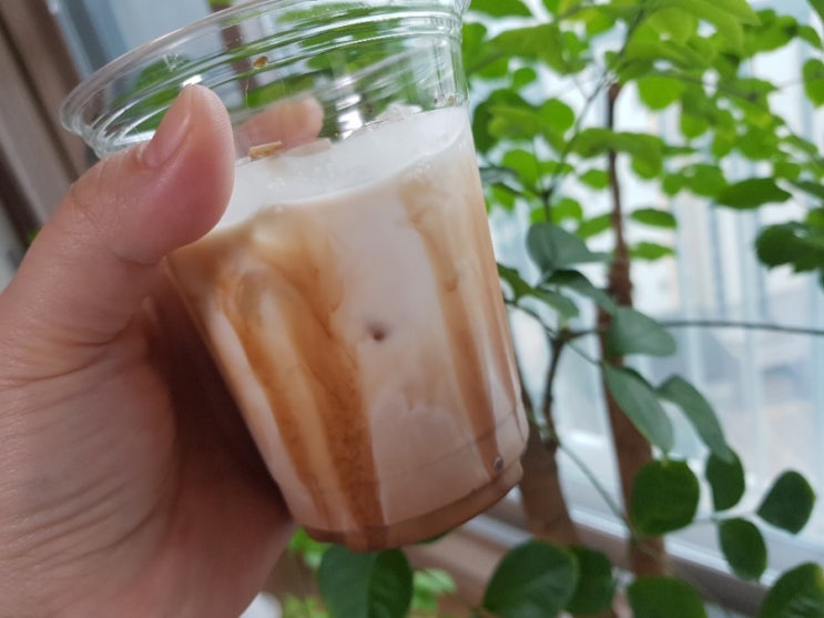  닥터리브 흑당밀크티 :) 간단 홈카페 레시피로 흑당밀크티 만들기