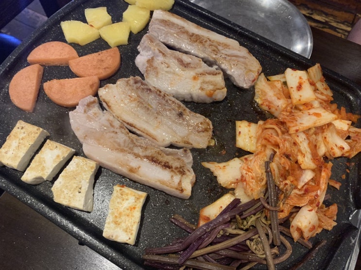  하단가락타운고기집맛집 킹콩김치삼겹!