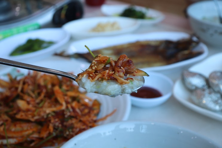  변산 맛집 격포바닷가 새전주횟집 백합정식[탕.죽.찜.무침]