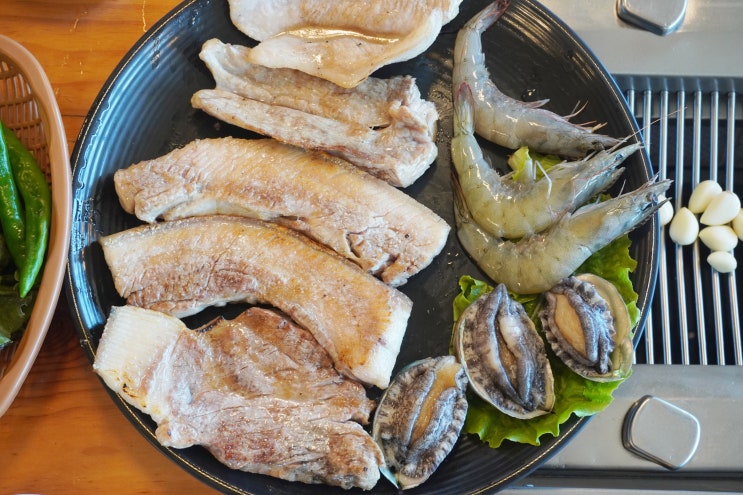  맛나게먹은 섭지골흑돼지! 제주 허브동산 맛집