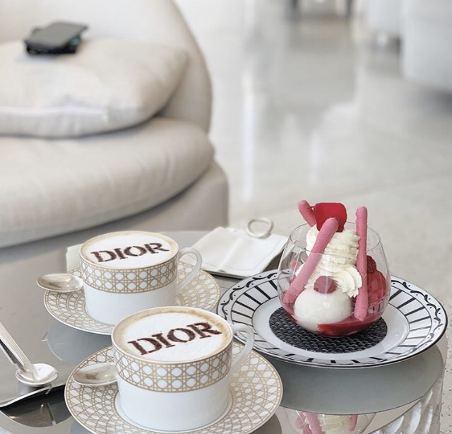  (카페투어) 디올Dior