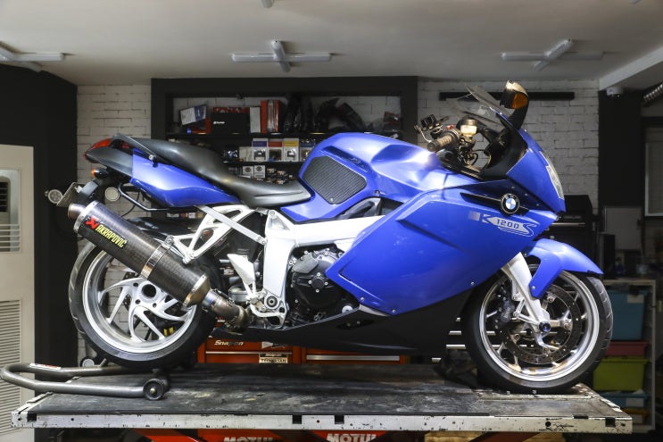  BMW K1200S 바이크타이어 전문점 브라더모터스 메첼러 로드텍Z8 바이크타이어 오토바이타이어 교환