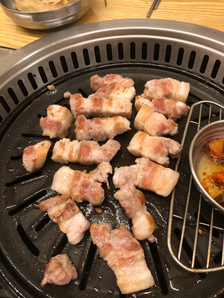  DMC맛집 입에서 살살 녹는군