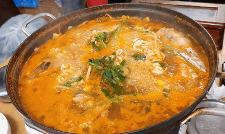  해방촌 맛집 신흥시장 시장횟집 골목식당 백종원이 인정한 식당 시장회집 알탕, 동태찌개