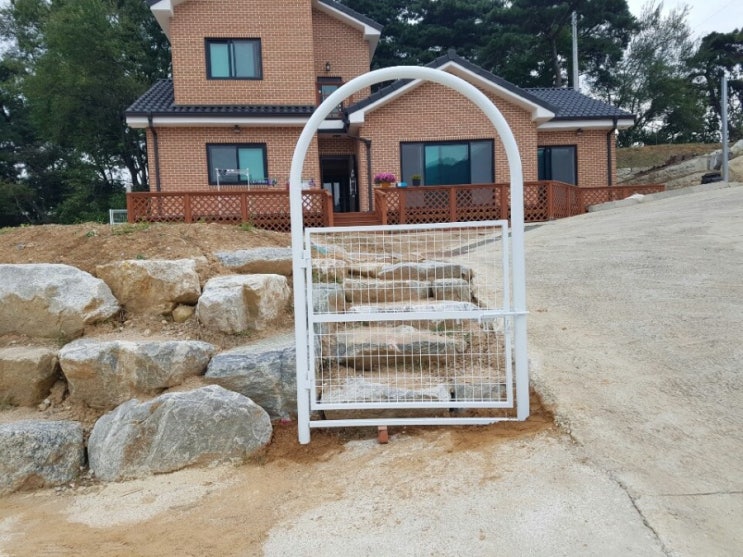  메쉬휀스 청주담장 음성담장 괴산담장 진천담장 오창담장 증평담장 세종담장 보은담장
