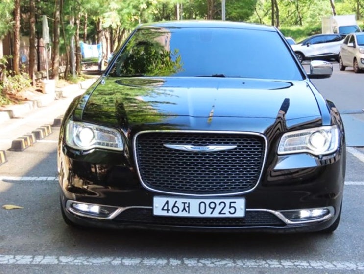  크라이슬러 300c 시흥중고차 아메리칸 럭셔리