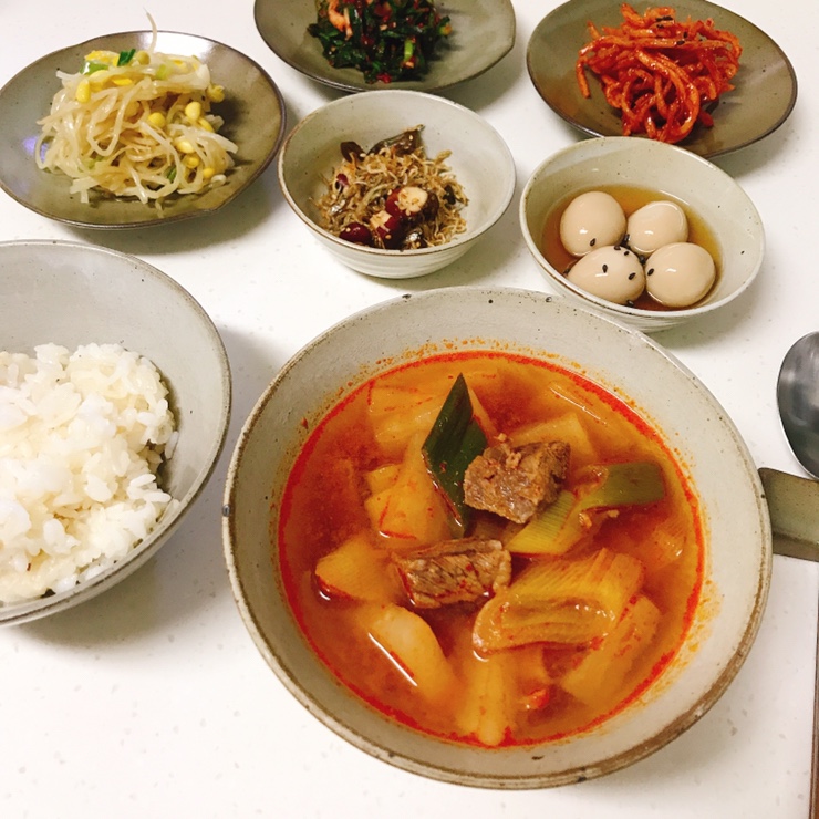  수미네반찬 소고기무국 경상도식 얼큰 소고기뭇국 초간단버전이네요
