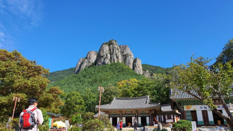  주왕산 가을을  가슴에 담고 중국 장가계가 부럽지 않는 기암절벽 단풍보러 가세요.