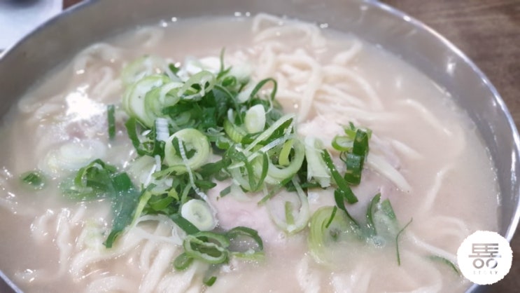  서연이가 맛있게 먹은 대화마을 닭칼국수