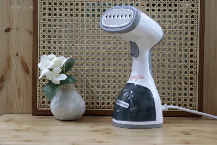  핸디형 스팀다리미 보만 DB8230 스타일 살려주는 필수템!