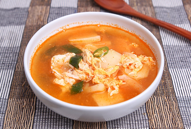  얼큰감자국 맛있게 끓이는법~