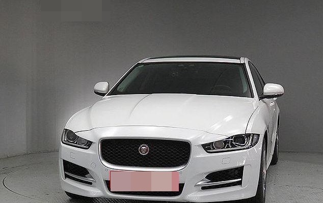  재규어 xe 중고차 태가납니다~