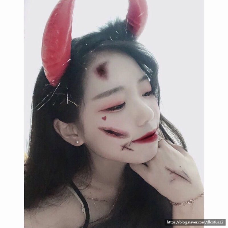 Love Tattoo Daiso 타투 스티커로 이 할로윈 파티를 준비하세요 6
