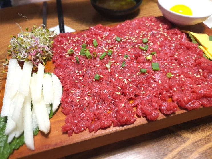  동두천 육회, 육회가 맛있는 집 9,900원 "육회본가"