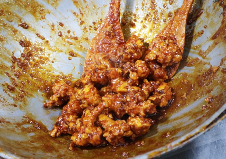  경주닭강정 노랑기린 닭강정 푸짐한 양에 대만족!!