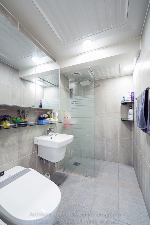 샤워파티션 인테리어 - 편안한 샤워를 위한 욕실 공간의 구획