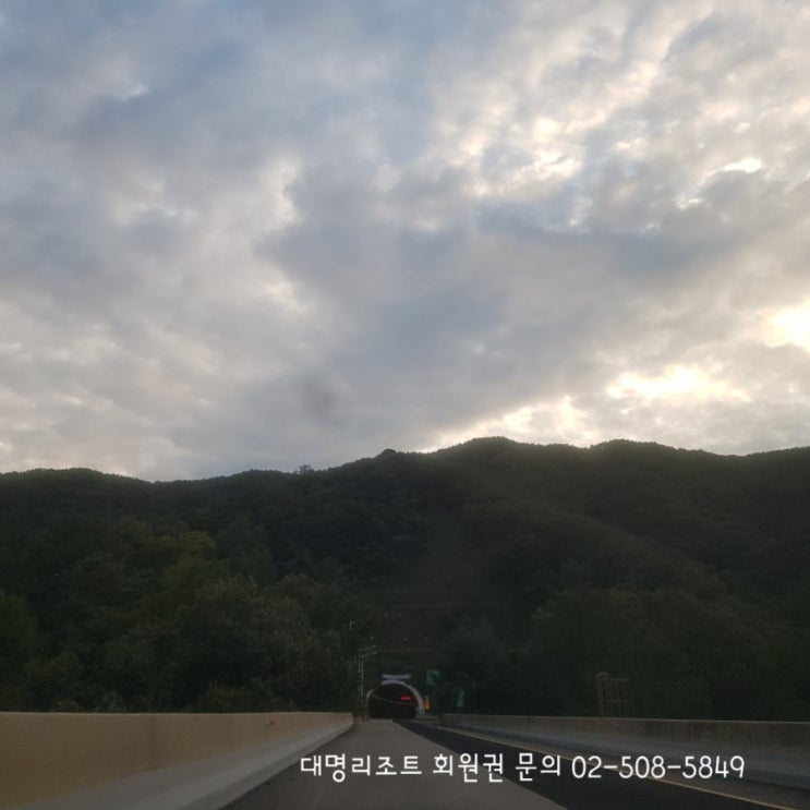 무주 덕유산cc 골프장 다녀왔어요 다행히 안개없이 굿 라운딩 ~ 그린빠르고 .페어웨이는 무난^^ 무주 덕유산cc 골프장 다녀왔어요 다행히 안개없이 굿 라운딩 ~ 그린빠르고 .페어웨이는 무난^^