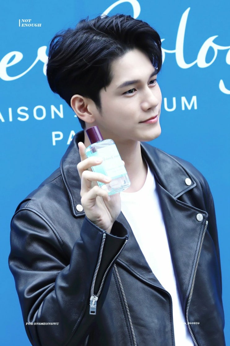  아틀리에코롱 팝업 이벤트 - 옹성우
