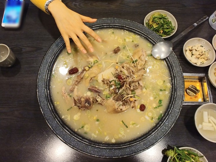  강서구백숙집 황금오리농장 화곡점 개별대형룸있고 홀도 넓어 가족모임에 굿굿
