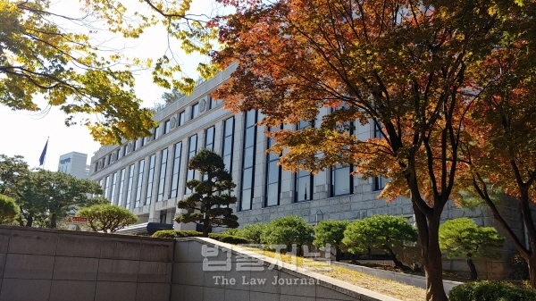 ‘출퇴근 재해도 업무상 재해’ 시행일 이후 사고부터 적용은 ‘위헌’ ‘출퇴근 재해도 업무상 재해’ 시행일 이후 사고부터 적용은 ‘위헌’