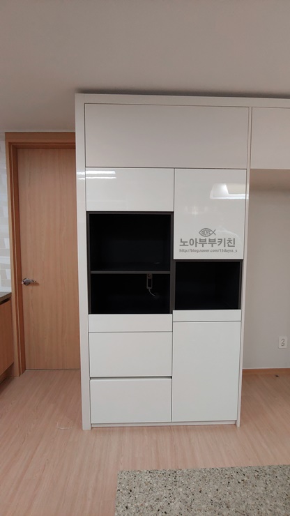  김치냉장고 자리 수납장 냉장고장리폼 일산 킨텍스 원시티아파트