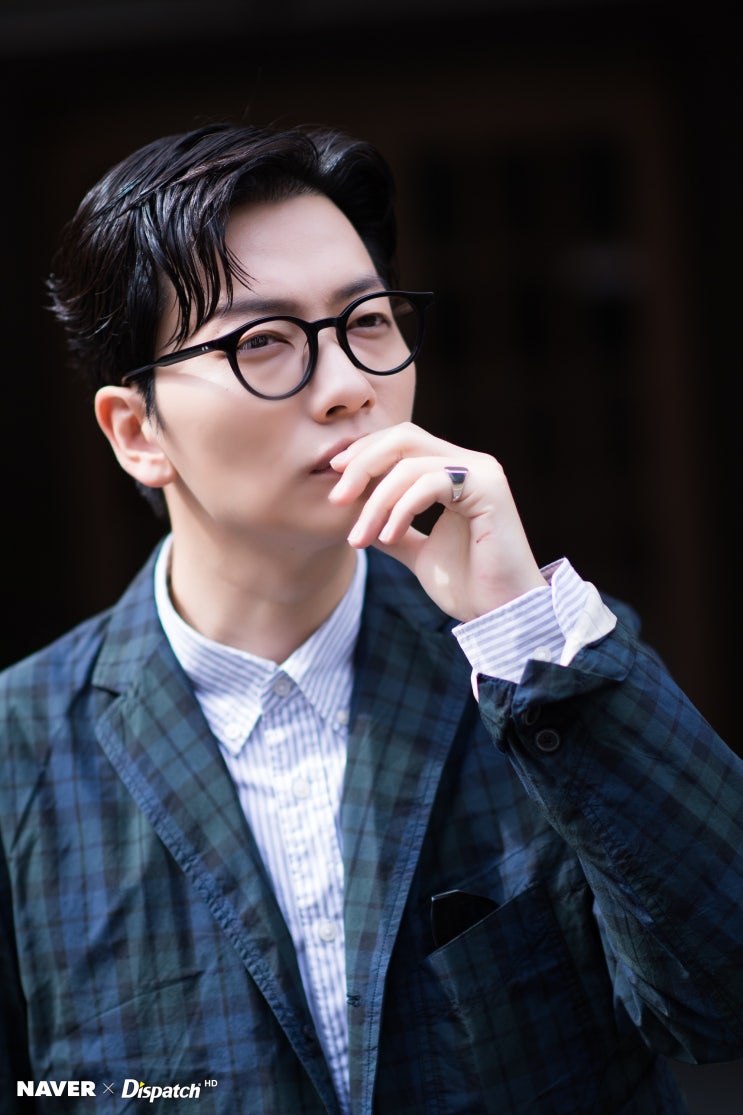  가을하면 뿔테 안경, 래쉬(LASH) 이동휘 안경 S-TYPE9! 남자안경추천!
