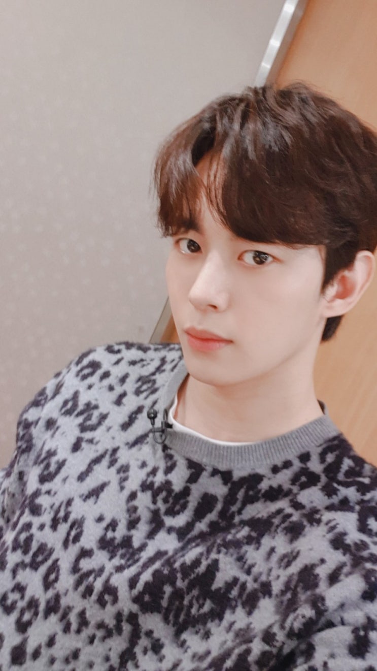  로빅 트윗사진(191010 이홍빈 러브캐처2 마지막 방송)