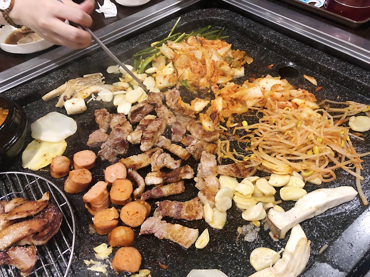  피버레이싱에서 차 고치고, 오늘한점에서 배 채우고 