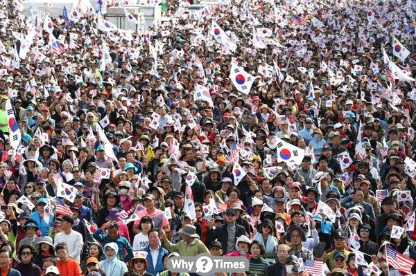 [논평]‘문재인탄핵’으로 번진 ‘광화문집회’, 文정권이 자초했다!