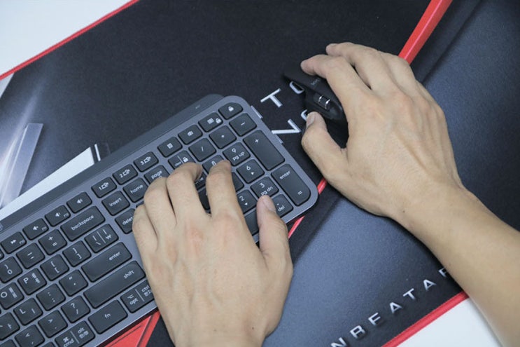  다재다능한 로지텍 MX KEYS 무선 키보드와 MX Master3 무선 마우스 활용기