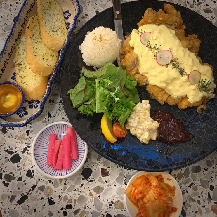  수원 광교맛집 [둘중하나] 광교 앨리웨이점