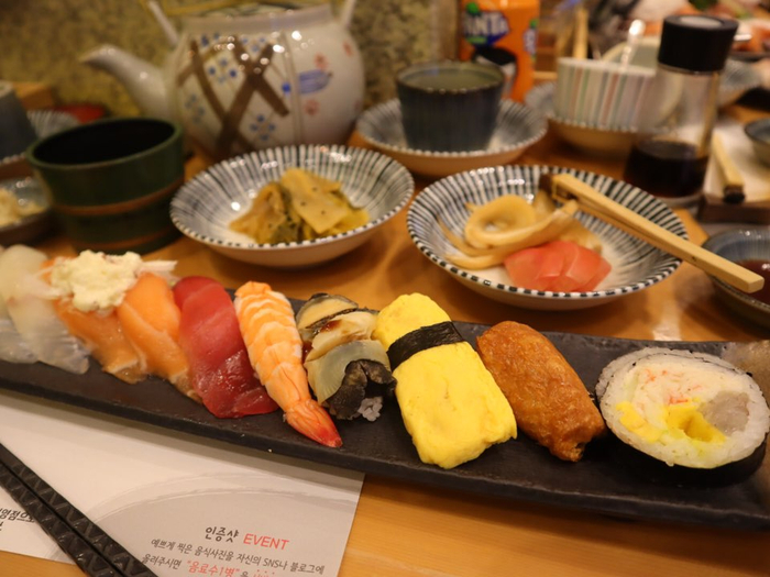  신논현역 초밥 맛집, 상무초밥 가성비 최고인 다양한 종류의 스시!