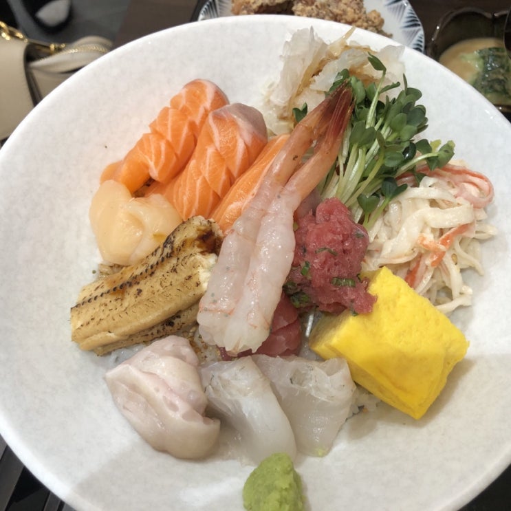  [판교역 맛집] 덮밥 진짜 핵존맛!!! 판교 아브뉴프랑 히카루 후 핵 추천!