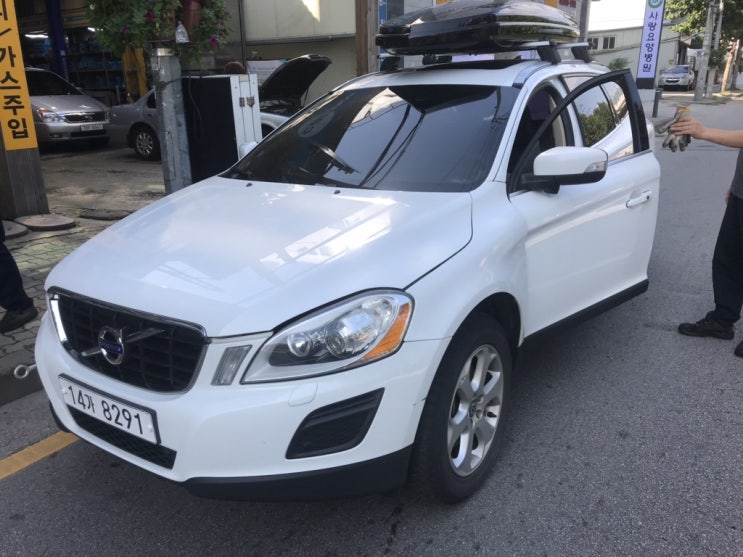  볼보 XC60 D5 타이밍 벨트 절손으로 실린더 헤드 파손! 엔진수리 8291