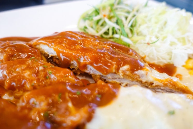  부산 사상 맛집 : 제주생고기로 만든 브라운돈까스 맛있는 밥집